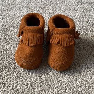 Minnetonka Shoes - Baby Minnetonka moccasins unisex Minnetonka Shoes - Baby Minnetonka moccasins unisex
